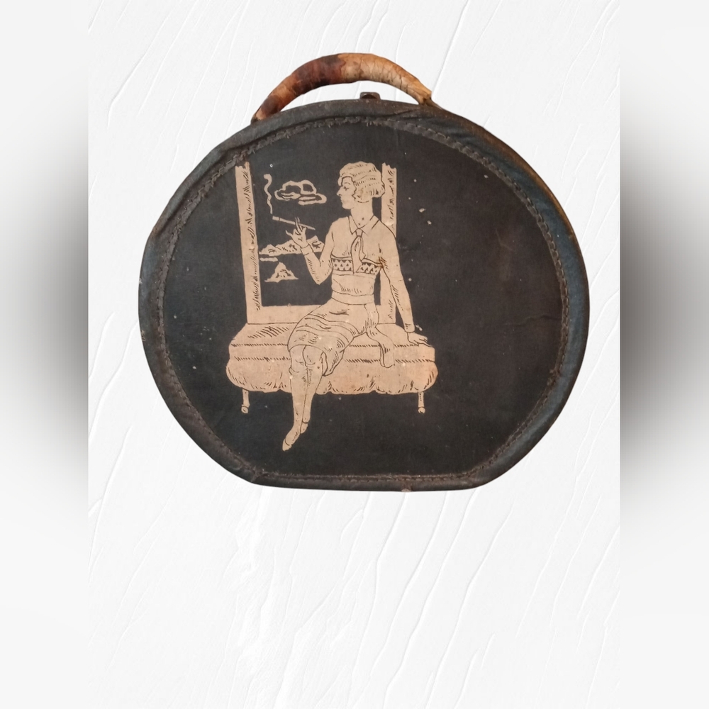 Vintage Black Carrying Case.